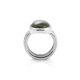 Ring in Sterling Silver with a shiny and hammered finish, adorned with grey Labradorite by Gexist®