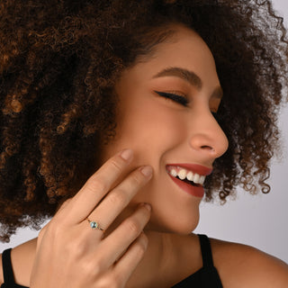 Small Sterling silver ring gold plated with a round cabochon Abalone (mother-of-pearl) by Gexist®