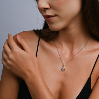 Sterling Silver Pendant with magnificent top-quality round Labradorite cab by Gexist®