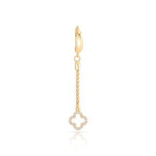Sterling Silver earrings plated with yellow gold, braided chain with clover end cap set with white zircons by Gexist®