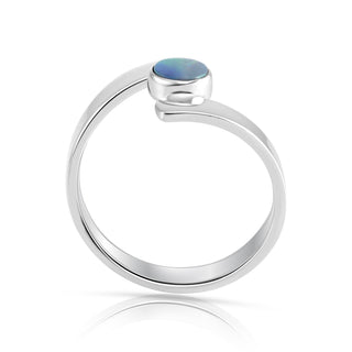 Sterling Silver ring with a round AA-quality opal doublet by Gexist®