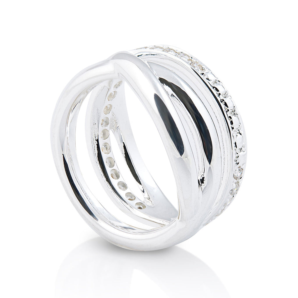 Sterling silver ring featuring three interlocking rings with 2mm white Zirconia by Gexist®