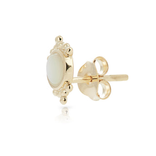 Stud earrings in Sterling Silver, gold plating with a shiny and polished finish by Gexist®