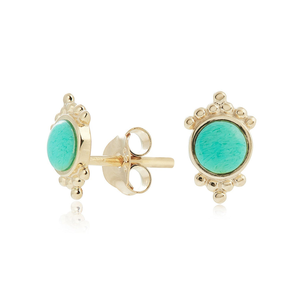 Stud earrings in Sterling Silver, gold plating with a shiny and polished finish by Gexist®