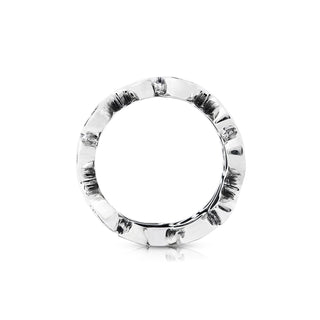 Beautiful Sterling Silver ring with a twisted wire that gives an impression of infinity by Gexist®