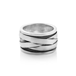 Massive sterling silver ring with a wide Mummy band effect by Gexist®
