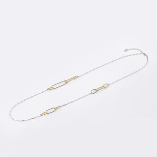 Necklace made of Sterling silver with yellow gold plating and a chain made of several oval, shiny and polished rings of different sizes by Gexist®