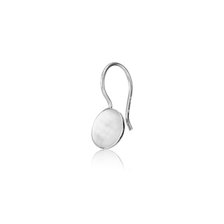 Round mother of pearl earrings in sterling silver by Gexist®