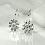 Silver Contemporary Daisy Jewellery Set (MD256) by Gexist®