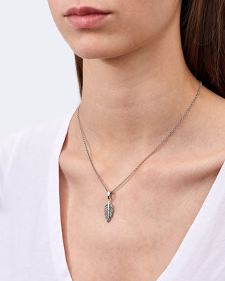 Sterling silver concave feather pendant by Gexist®
