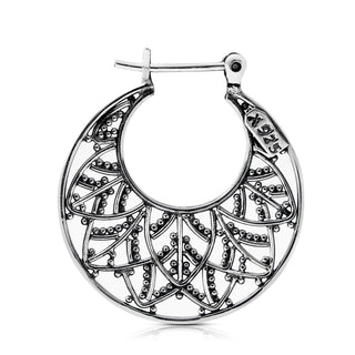 Sterling silver earrings in an ethno oriental style with a touch of oxidation by Gexist®