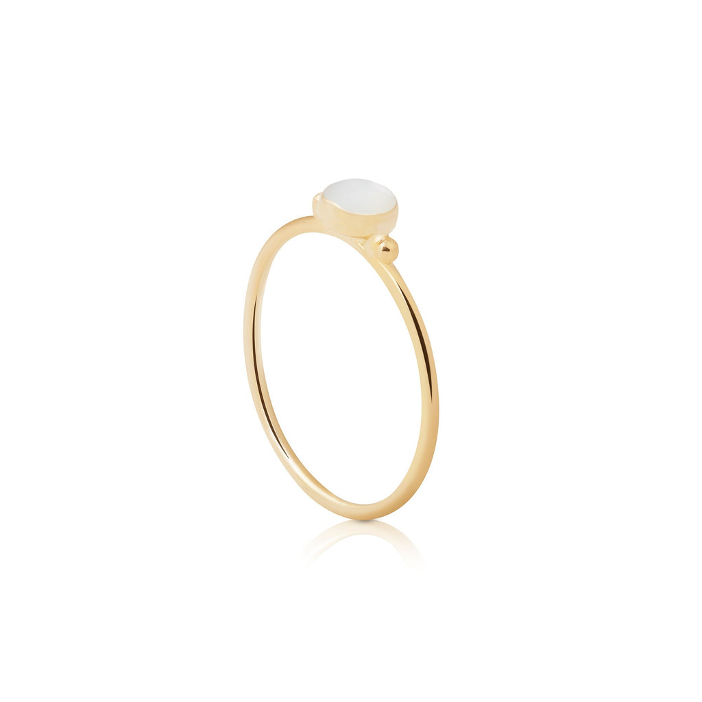 Sterling silver ring and yellow gold plating with white mother of pearl by Gexist®