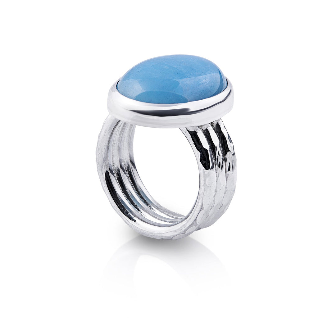 Sterling silver ring which is composed of a triple ring on which is placed a beautiful oval Aquamarine (14x19mm) by Gexist®