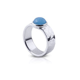 Sterling silver ring with a shiny hammered finish, adorned with a round Aquamarine of 8mm diameter by Gexist®