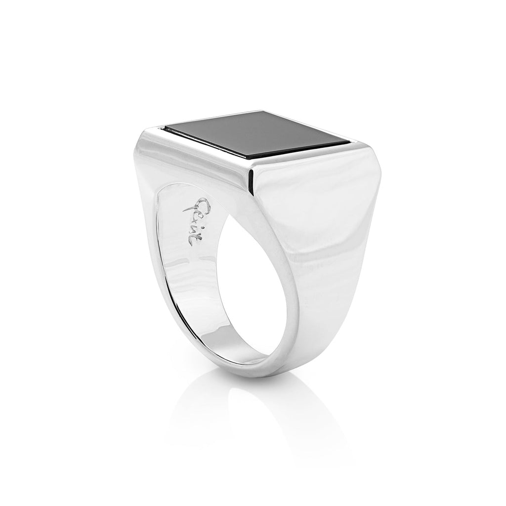 Sterling silver ring with polished shiny finish, signet ring style, set with a square-cut Onyx (15mm x 15mm) by Gexist®