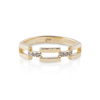 Sterling silver ring with yellow gold plating that combines a modern rectangular design with a delicate touch of brilliance from the zircons by Gexist®